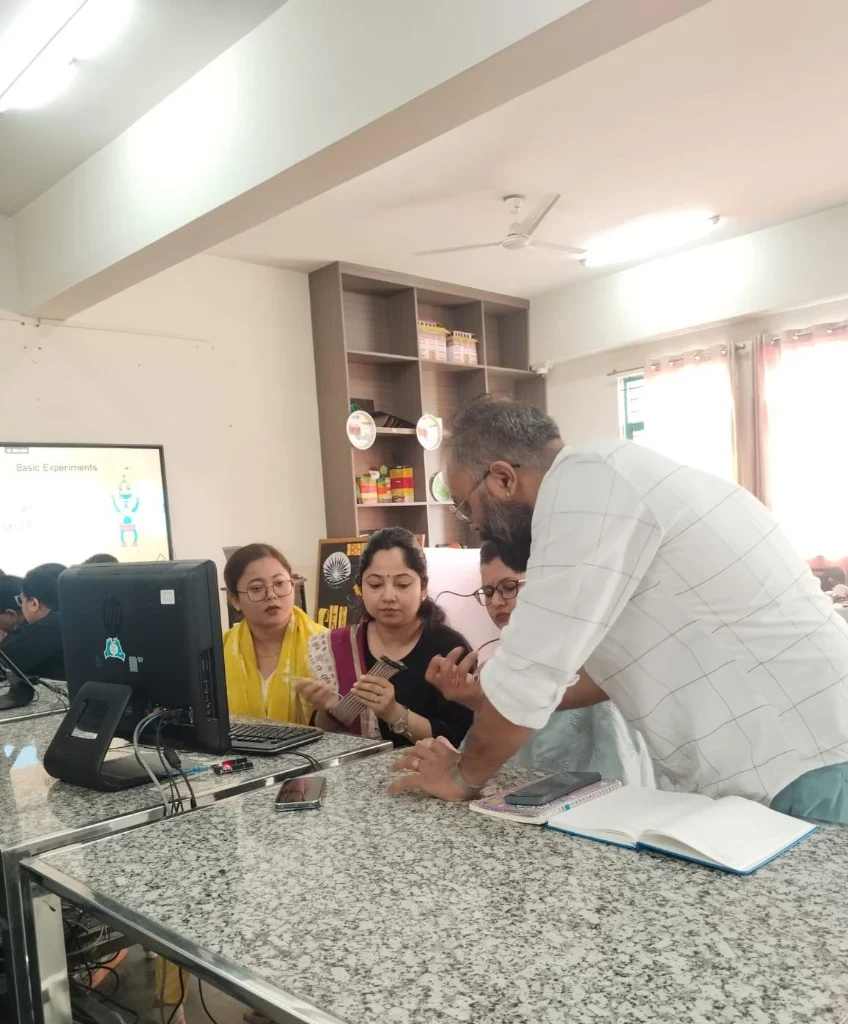 Sparkbee Teacher Training Workshop with Educators